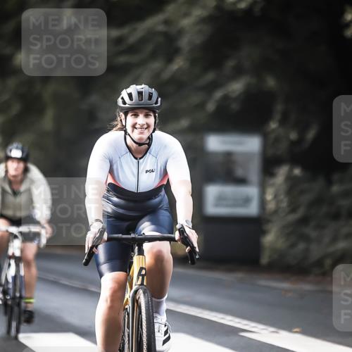 13.09.2026 - Stadtparktriathlon H.Heesch http://msf.ph/oto/10366789 13.09.2026 11:23:46 Radfahren 756, 774 meine-sportfotos.de