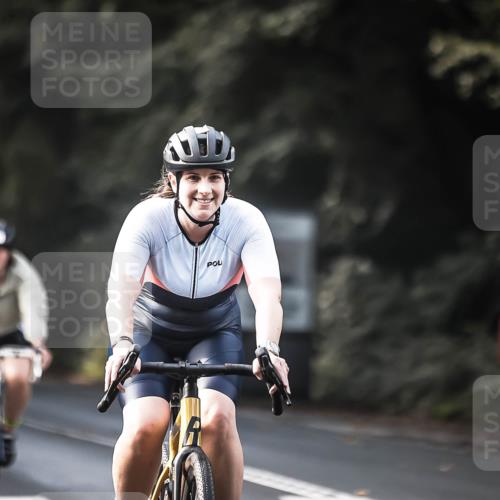 13.09.2026 - Stadtparktriathlon H.Heesch http://msf.ph/oto/10366801 13.09.2026 11:23:47 Radfahren 756, 774 meine-sportfotos.de