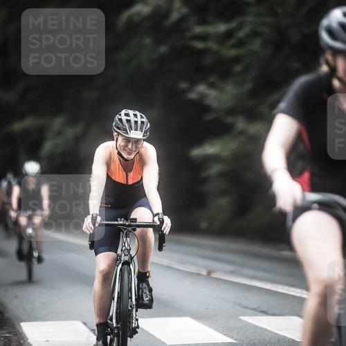 13.09.2026 - Stadtparktriathlon H.Heesch http://msf.ph/oto/10366839 13.09.2026 13:16:08 Radfahren 1258, 1366, 1418, 1428, 1452 meine-sportfotos.de