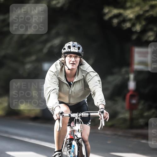 13.09.2026 - Stadtparktriathlon H.Heesch http://msf.ph/oto/10366841 13.09.2026 11:23:48 Radfahren 744, 756, 774 meine-sportfotos.de