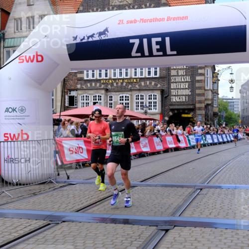 13.09.2026 - 21. swb-Marathon Bremen Tim E. http://msf.ph/oto/10366848 13.09.2026 13:04:27 Ziel 2094, 3424, 4110, 6815, 9061, 9129, 9544, 9813 meine-sportfotos.de