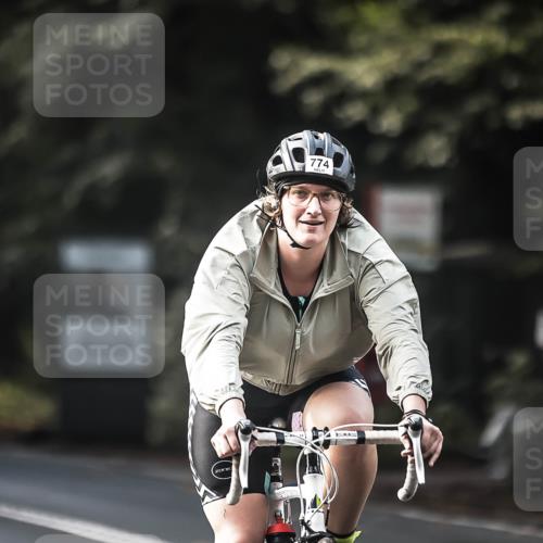 13.09.2026 - Stadtparktriathlon H.Heesch http://msf.ph/oto/10366854 13.09.2026 11:23:48 Radfahren 744, 756, 774 meine-sportfotos.de