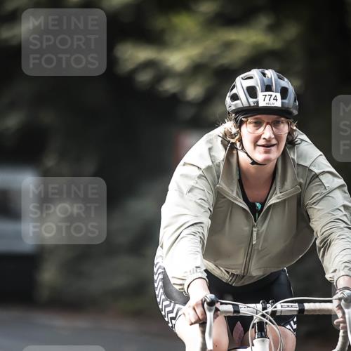13.09.2026 - Stadtparktriathlon H.Heesch http://msf.ph/oto/10366868 13.09.2026 11:23:48 Radfahren 744, 756, 774 meine-sportfotos.de
