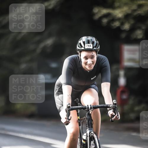 13.09.2026 - Stadtparktriathlon H.Heesch http://msf.ph/oto/10366894 13.09.2026 11:23:55 Radfahren 601, 677, 729, 744 meine-sportfotos.de