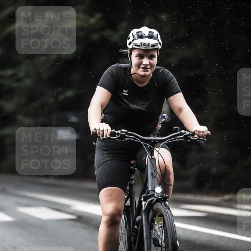 13.09.2026 - Stadtparktriathlon H.Heesch http://msf.ph/oto/10366921 13.09.2026 12:01:29 Radfahren 939, 966, 1017, 1027, 1800 meine-sportfotos.de