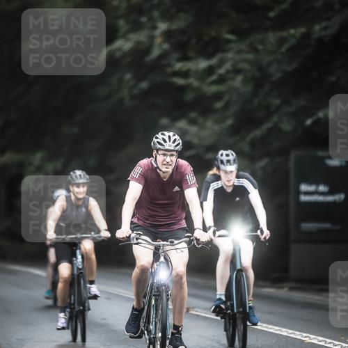 13.09.2026 - Stadtparktriathlon H.Heesch http://msf.ph/oto/10366925 13.09.2026 13:16:17 Radfahren 1097, 1263, 1264, 1351, 1383, 1418, 1437, 1446, 1457 meine-sportfotos.de