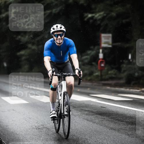 13.09.2026 - Stadtparktriathlon H.Heesch http://msf.ph/oto/10366935 13.09.2026 12:01:39 Radfahren 891, 945, 1039 meine-sportfotos.de