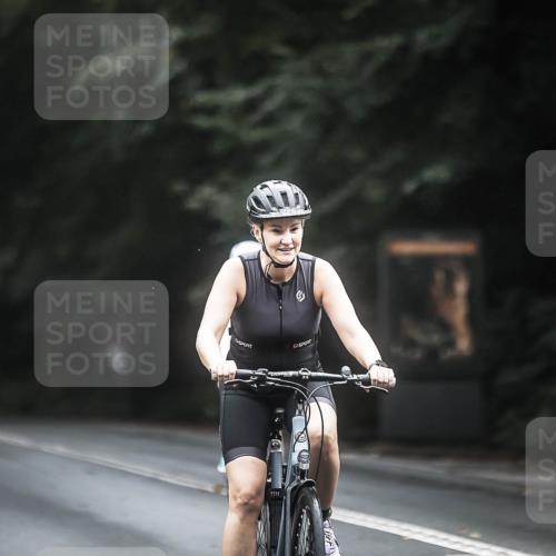 13.09.2026 - Stadtparktriathlon H.Heesch http://msf.ph/oto/10366968 13.09.2026 13:16:19 Radfahren 1097, 1263, 1264, 1351, 1383, 1437, 1446, 1457 meine-sportfotos.de