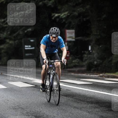 13.09.2026 - Stadtparktriathlon H.Heesch http://msf.ph/oto/10366982 13.09.2026 12:01:43 Radfahren 863, 891, 897, 945, 1039 meine-sportfotos.de
