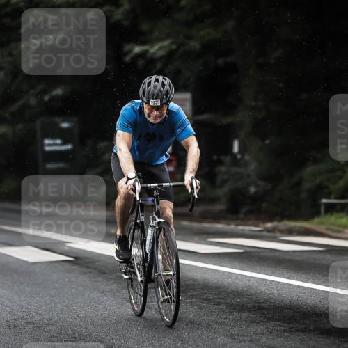 13.09.2026 - Stadtparktriathlon H.Heesch http://msf.ph/oto/10366987 13.09.2026 12:01:43 Radfahren 863, 891, 897, 945, 1039 meine-sportfotos.de