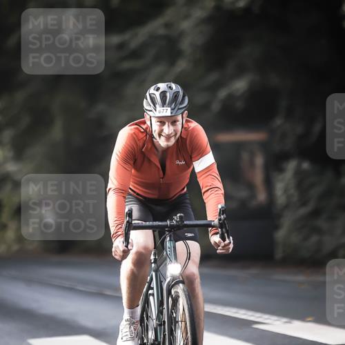 13.09.2026 - Stadtparktriathlon H.Heesch http://msf.ph/oto/10366988 13.09.2026 11:23:59 Radfahren 601, 677, 707, 729, 744 meine-sportfotos.de