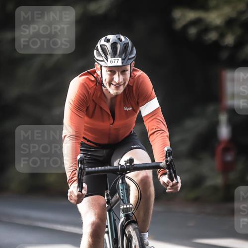 13.09.2026 - Stadtparktriathlon H.Heesch http://msf.ph/oto/10367003 13.09.2026 11:23:59 Radfahren 601, 677, 707, 729, 744 meine-sportfotos.de