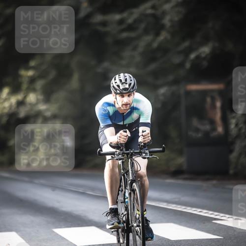 13.09.2026 - Stadtparktriathlon H.Heesch http://msf.ph/oto/10367025 13.09.2026 11:24:02 Radfahren 601, 677, 707, 729 meine-sportfotos.de