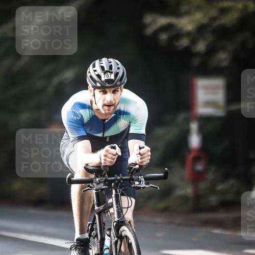 13.09.2026 - Stadtparktriathlon H.Heesch http://msf.ph/oto/10367052 13.09.2026 11:24:03 Radfahren 677, 707 meine-sportfotos.de