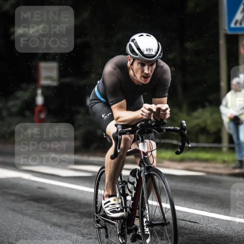 13.09.2026 - Stadtparktriathlon H.Heesch http://msf.ph/oto/10367057 13.09.2026 12:01:45 Radfahren 863, 867, 891, 897, 915, 945, 1039 meine-sportfotos.de