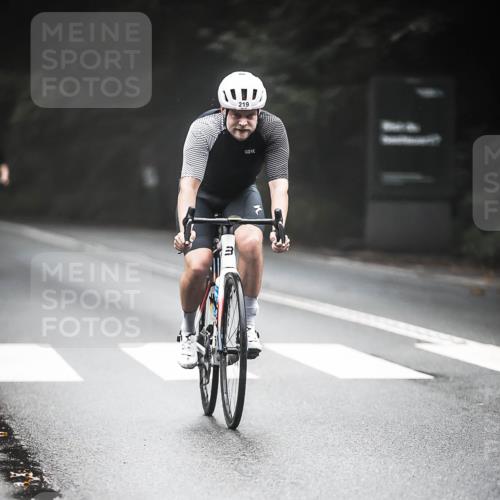 13.09.2026 - Stadtparktriathlon H.Heesch http://msf.ph/oto/10367062 13.09.2026 10:15:23 Radfahren 219, 232, 306, 340 meine-sportfotos.de