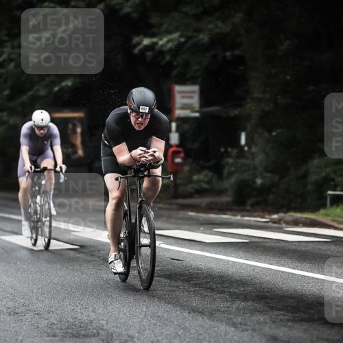 13.09.2026 - Stadtparktriathlon H.Heesch http://msf.ph/oto/10367073 13.09.2026 12:01:49 Radfahren 863, 867, 891, 897, 915, 938, 1039 meine-sportfotos.de