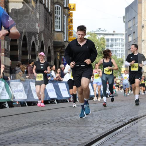 13.09.2026 - 21. swb-Marathon Bremen Strokosch-Dieckow http://msf.ph/oto/10367112 13.09.2026 11:00:14 Ziel 10175, 10236, 10355, 10669, 10691, 10867, 11054, 11056, 11071, 11089, 11158, 11159, 11160, 11194, 11250, 11259, 11427, 11445, 11453, 11528, 11637, 11803, 11879, 11904, 12123, 12138, 12238, 12239, 12242, 12243, 12274, 12388, 12480, 10144, 10677, 10801, 10810, 11045, 11126, 11129, 11547, 11623, 12018, 12105, 12106, 12190, 12291, 12394, 12530, 12531 meine-sportfotos.de