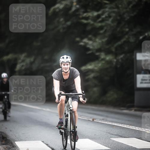 13.09.2026 - Stadtparktriathlon H.Heesch http://msf.ph/oto/10367126 13.09.2026 13:16:36 Radfahren 1249, 1292, 1327, 1330, 1447 meine-sportfotos.de