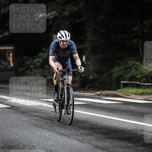 13.09.2026 - Stadtparktriathlon H.Heesch http://msf.ph/oto/10367140 13.09.2026 12:01:52 Radfahren 863, 867, 871, 897, 915, 938, 1063 meine-sportfotos.de