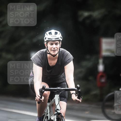 13.09.2026 - Stadtparktriathlon H.Heesch http://msf.ph/oto/10367146 13.09.2026 13:16:37 Radfahren 1249, 1327, 1330 meine-sportfotos.de
