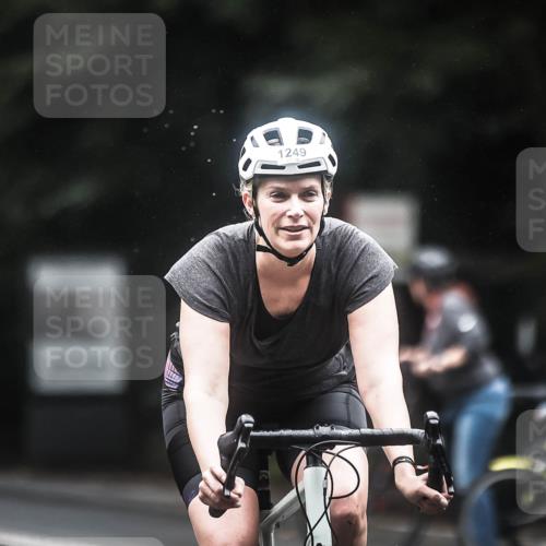 13.09.2026 - Stadtparktriathlon H.Heesch http://msf.ph/oto/10367159 13.09.2026 13:16:37 Radfahren 1249, 1327, 1330 meine-sportfotos.de