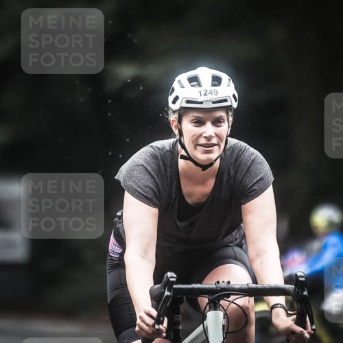 13.09.2026 - Stadtparktriathlon H.Heesch http://msf.ph/oto/10367169 13.09.2026 13:16:37 Radfahren 1249, 1327, 1330 meine-sportfotos.de