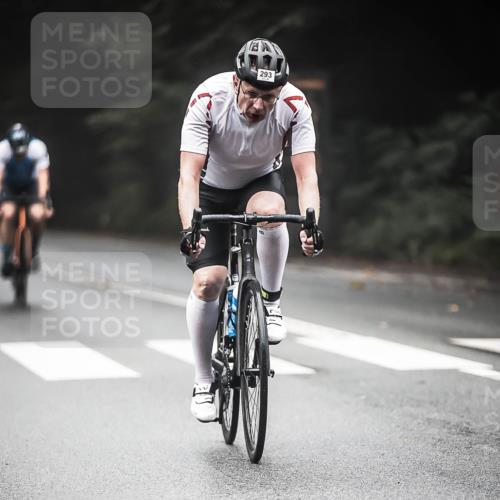 13.09.2026 - Stadtparktriathlon H.Heesch http://msf.ph/oto/10367174 13.09.2026 10:15:33 Radfahren 218, 293, 306, 329, 341 meine-sportfotos.de