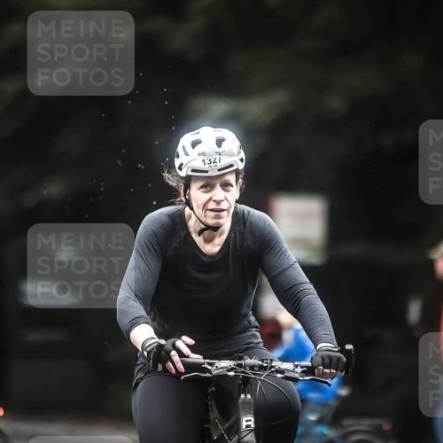13.09.2026 - Stadtparktriathlon H.Heesch http://msf.ph/oto/10367175 13.09.2026 13:16:40 Radfahren 1249, 1327, 1412 meine-sportfotos.de