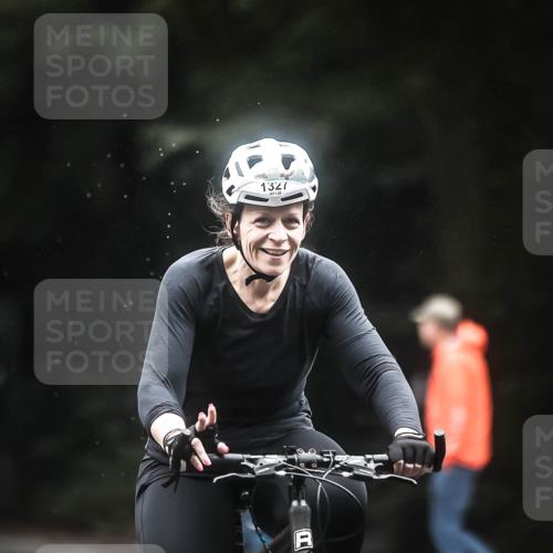 13.09.2026 - Stadtparktriathlon H.Heesch http://msf.ph/oto/10367180 13.09.2026 13:16:41 Radfahren 1249, 1327, 1412 meine-sportfotos.de
