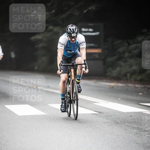 13.09.2026 - Stadtparktriathlon H.Heesch http://msf.ph/oto/10367196 13.09.2026 10:15:35 Radfahren 218, 293, 329, 341, 409 meine-sportfotos.de