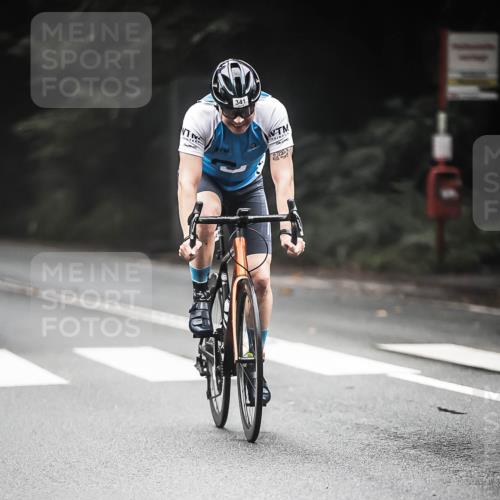 13.09.2026 - Stadtparktriathlon H.Heesch http://msf.ph/oto/10367212 13.09.2026 10:15:35 Radfahren 218, 293, 329, 341, 409 meine-sportfotos.de