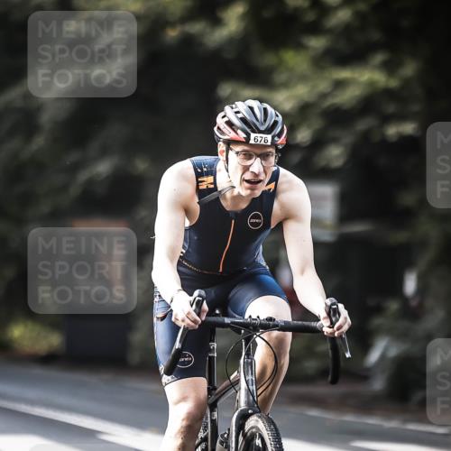 13.09.2026 - Stadtparktriathlon H.Heesch http://msf.ph/oto/10367231 13.09.2026 11:24:27 Radfahren 467, 649, 655, 676, 712 meine-sportfotos.de