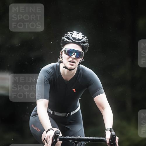 13.09.2026 - Stadtparktriathlon H.Heesch http://msf.ph/oto/10367234 13.09.2026 13:16:45 Radfahren 1327, 1412, 1421 meine-sportfotos.de