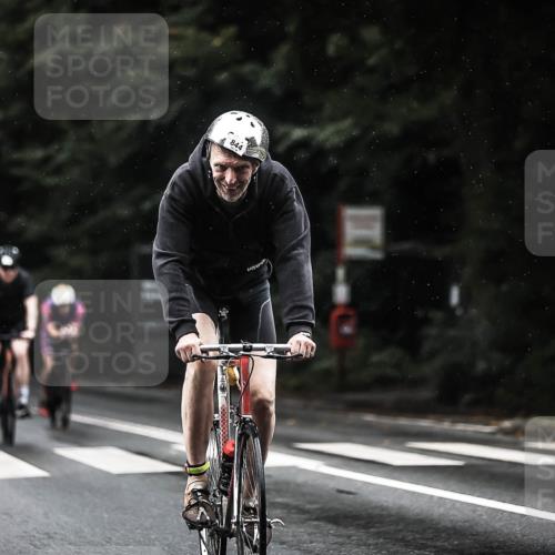 13.09.2026 - Stadtparktriathlon H.Heesch http://msf.ph/oto/10367290 13.09.2026 12:02:00 Radfahren 844, 871, 935, 985, 1033, 1062, 1063 meine-sportfotos.de