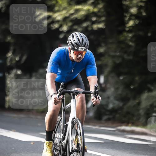 13.09.2026 - Stadtparktriathlon H.Heesch http://msf.ph/oto/10367293 13.09.2026 11:24:33 Radfahren 467, 649, 762, 779, 1799 meine-sportfotos.de