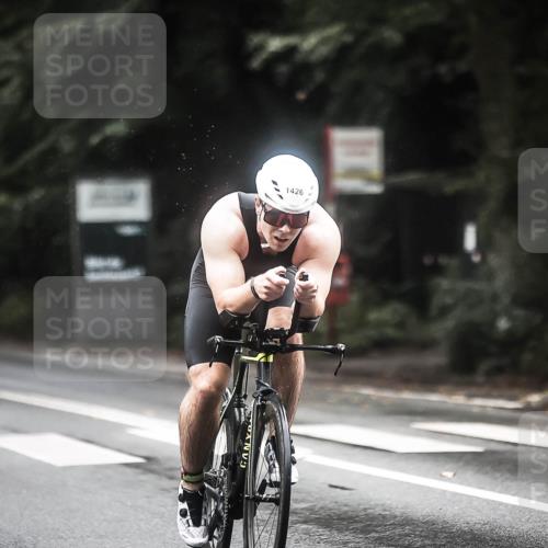 13.09.2026 - Stadtparktriathlon H.Heesch http://msf.ph/oto/10367325 13.09.2026 13:17:07 Radfahren 1426 meine-sportfotos.de