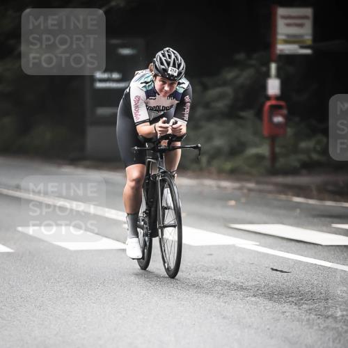 13.09.2026 - Stadtparktriathlon H.Heesch http://msf.ph/oto/10367331 13.09.2026 10:15:39 Radfahren 218, 293, 329, 341, 409 meine-sportfotos.de