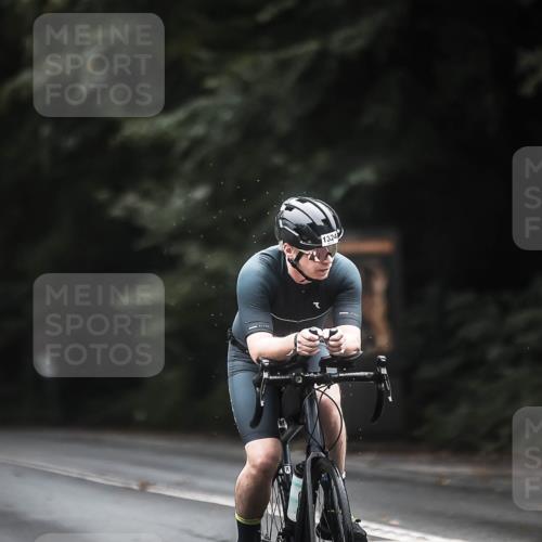 13.09.2026 - Stadtparktriathlon H.Heesch http://msf.ph/oto/10367379 13.09.2026 13:17:18 Radfahren 1239, 1319, 1324, 1422 meine-sportfotos.de