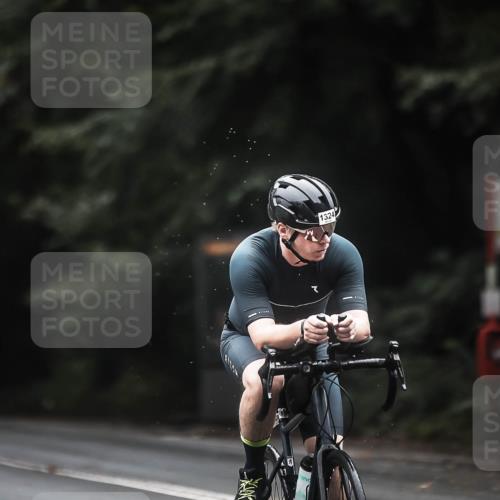 13.09.2026 - Stadtparktriathlon H.Heesch http://msf.ph/oto/10367393 13.09.2026 13:17:18 Radfahren 1239, 1319, 1324, 1422 meine-sportfotos.de