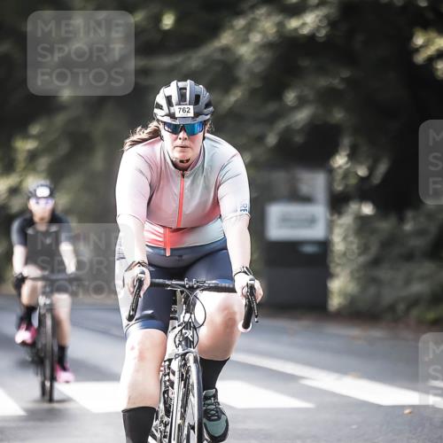 13.09.2026 - Stadtparktriathlon H.Heesch http://msf.ph/oto/10367394 13.09.2026 11:24:39 Radfahren 637, 649, 672, 722, 739, 762, 779, 795, 1799 meine-sportfotos.de