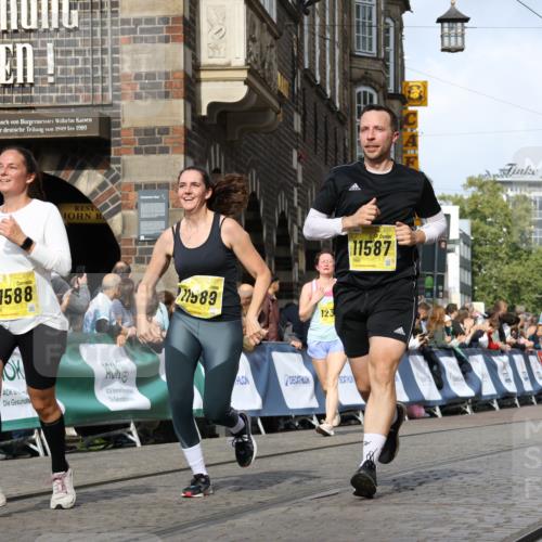 13.09.2026 - 21. swb-Marathon Bremen Strokosch-Dieckow http://msf.ph/oto/10367401 13.09.2026 11:00:17 Ziel 10175, 10236, 10691, 10758, 10867, 11054, 11056, 11071, 11089, 11158, 11159, 11160, 11250, 11259, 11427, 11445, 11453, 11524, 11525, 11528, 11637, 11803, 11879, 11904, 11907, 12123, 12238, 12239, 12242, 12243, 12274, 12388, 12480, 10144, 10369, 10677, 10801, 11045, 11126, 11129, 11769, 12018, 12105, 12106, 12291, 12394, 12530, 12531 meine-sportfotos.de
