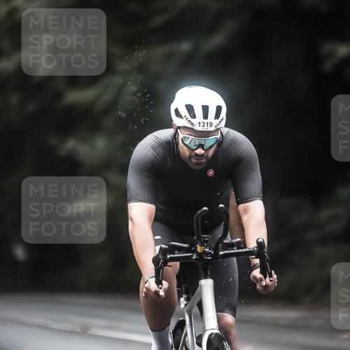 13.09.2026 - Stadtparktriathlon H.Heesch http://msf.ph/oto/10367416 13.09.2026 13:17:20 Radfahren 1239, 1319, 1324, 1370, 1422 meine-sportfotos.de