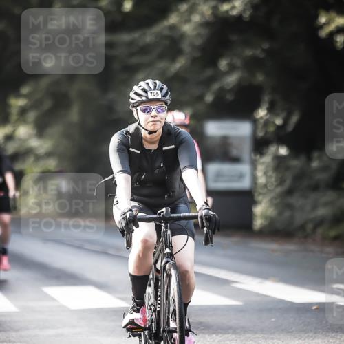13.09.2026 - Stadtparktriathlon H.Heesch http://msf.ph/oto/10367426 13.09.2026 11:24:40 Radfahren 637, 672, 722, 739, 762, 779, 795, 1799 meine-sportfotos.de