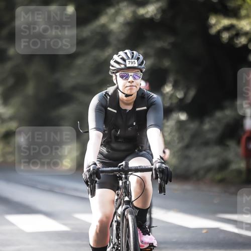 13.09.2026 - Stadtparktriathlon H.Heesch http://msf.ph/oto/10367443 13.09.2026 11:24:40 Radfahren 637, 672, 722, 739, 762, 779, 795, 1799 meine-sportfotos.de