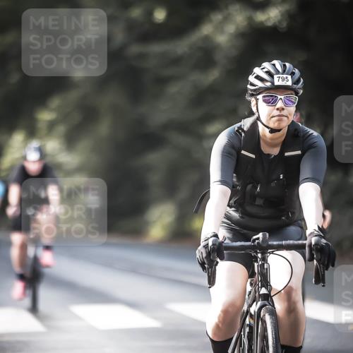 13.09.2026 - Stadtparktriathlon H.Heesch http://msf.ph/oto/10367448 13.09.2026 11:24:40 Radfahren 637, 672, 722, 739, 762, 779, 795, 1799 meine-sportfotos.de