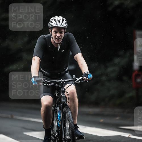 13.09.2026 - Stadtparktriathlon H.Heesch http://msf.ph/oto/10367454 13.09.2026 12:02:11 Radfahren 714, 773, 780, 869, 882, 892, 935, 949, 977 meine-sportfotos.de