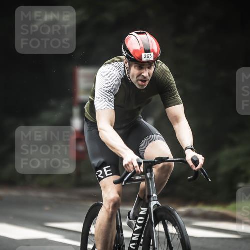 13.09.2026 - Stadtparktriathlon H.Heesch http://msf.ph/oto/10367457 13.09.2026 10:15:48 Radfahren 263, 295, 327 meine-sportfotos.de