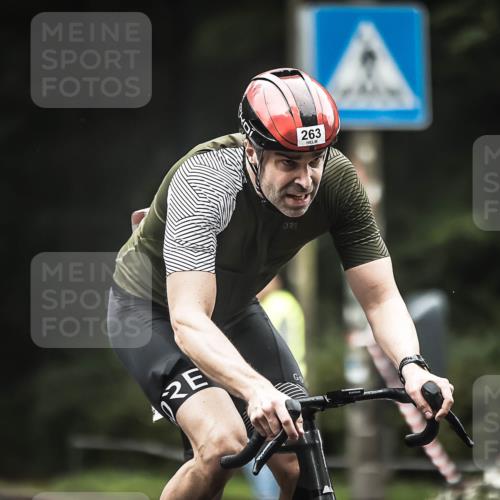 13.09.2026 - Stadtparktriathlon H.Heesch http://msf.ph/oto/10367470 13.09.2026 10:15:48 Radfahren 263, 295, 327 meine-sportfotos.de