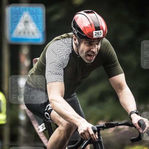 13.09.2026 - Stadtparktriathlon H.Heesch http://msf.ph/oto/10367474 13.09.2026 10:15:49 Radfahren 263, 295, 327 meine-sportfotos.de